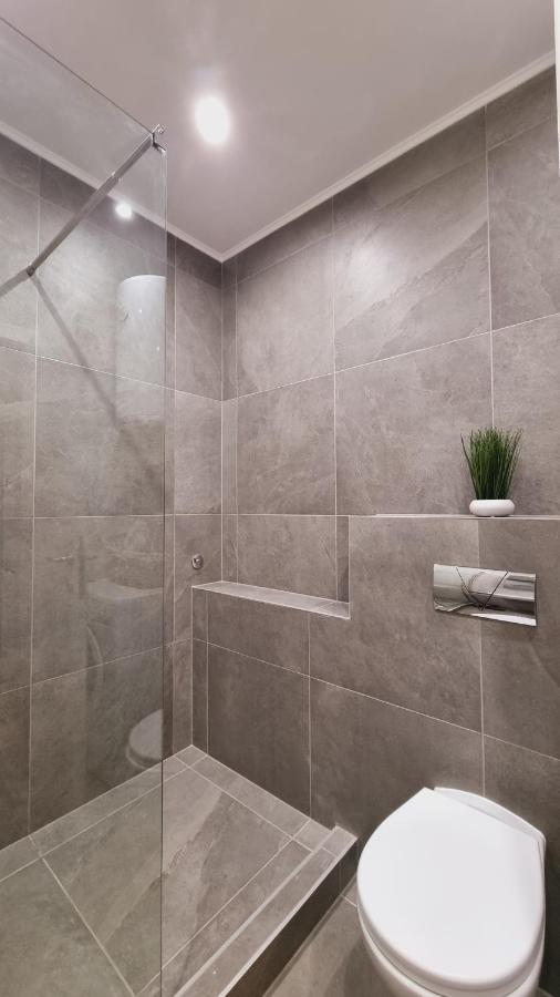 Grove Apartment + Free Parking Новий Сад Екстер'єр фото