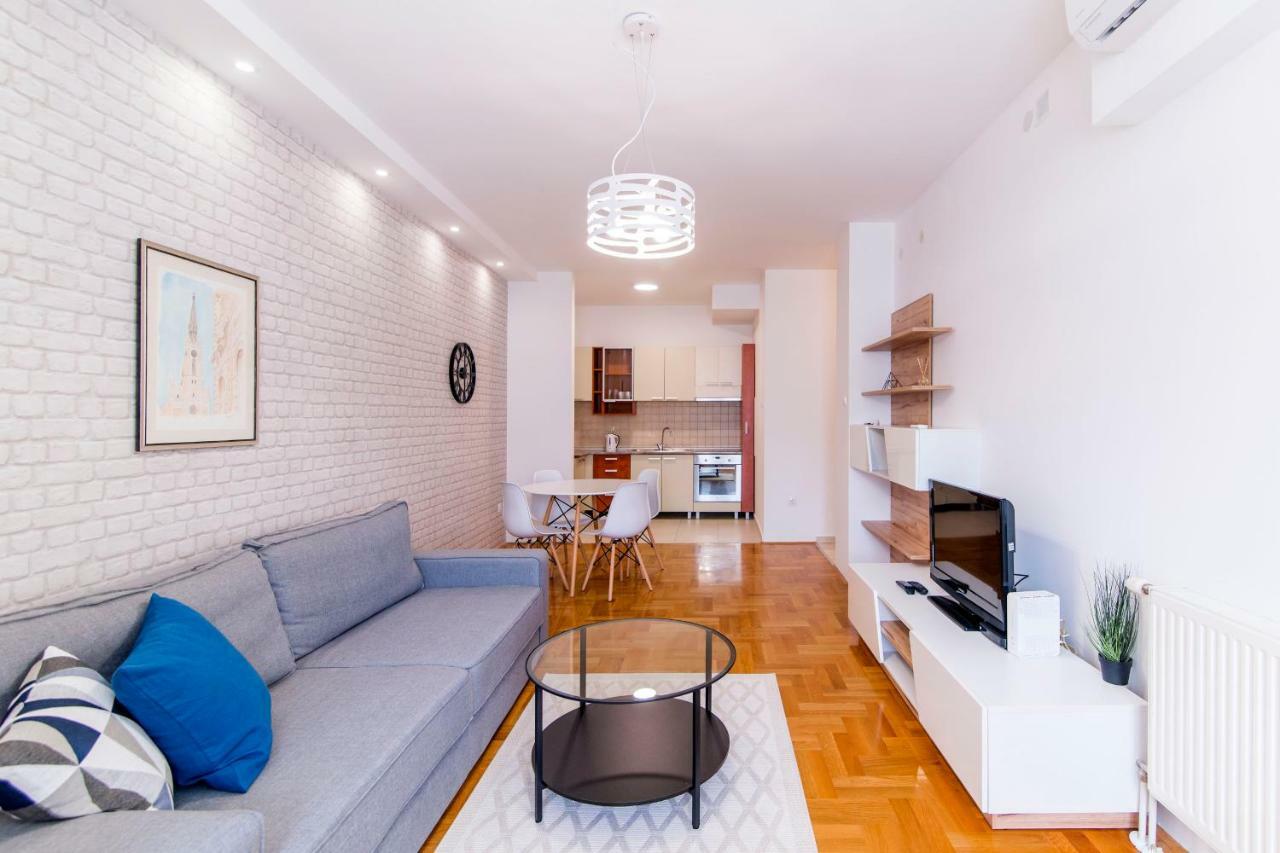 Grove Apartment + Free Parking Новий Сад Екстер'єр фото