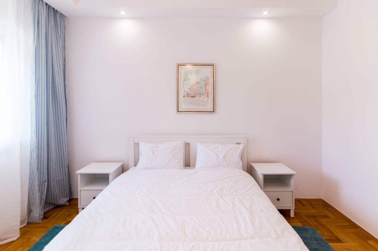 Grove Apartment + Free Parking Новий Сад Екстер'єр фото
