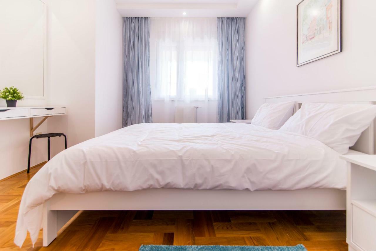 Grove Apartment + Free Parking Новий Сад Екстер'єр фото