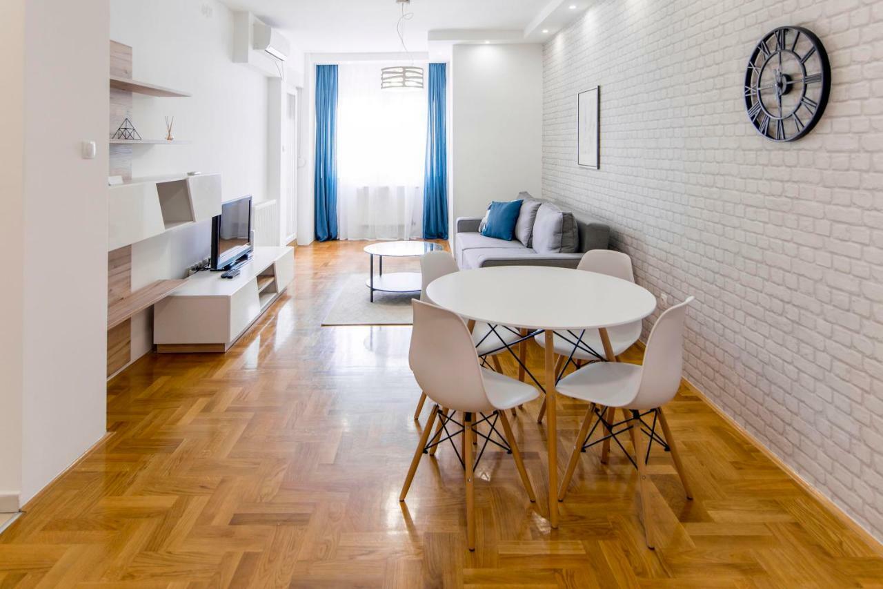 Grove Apartment + Free Parking Новий Сад Екстер'єр фото