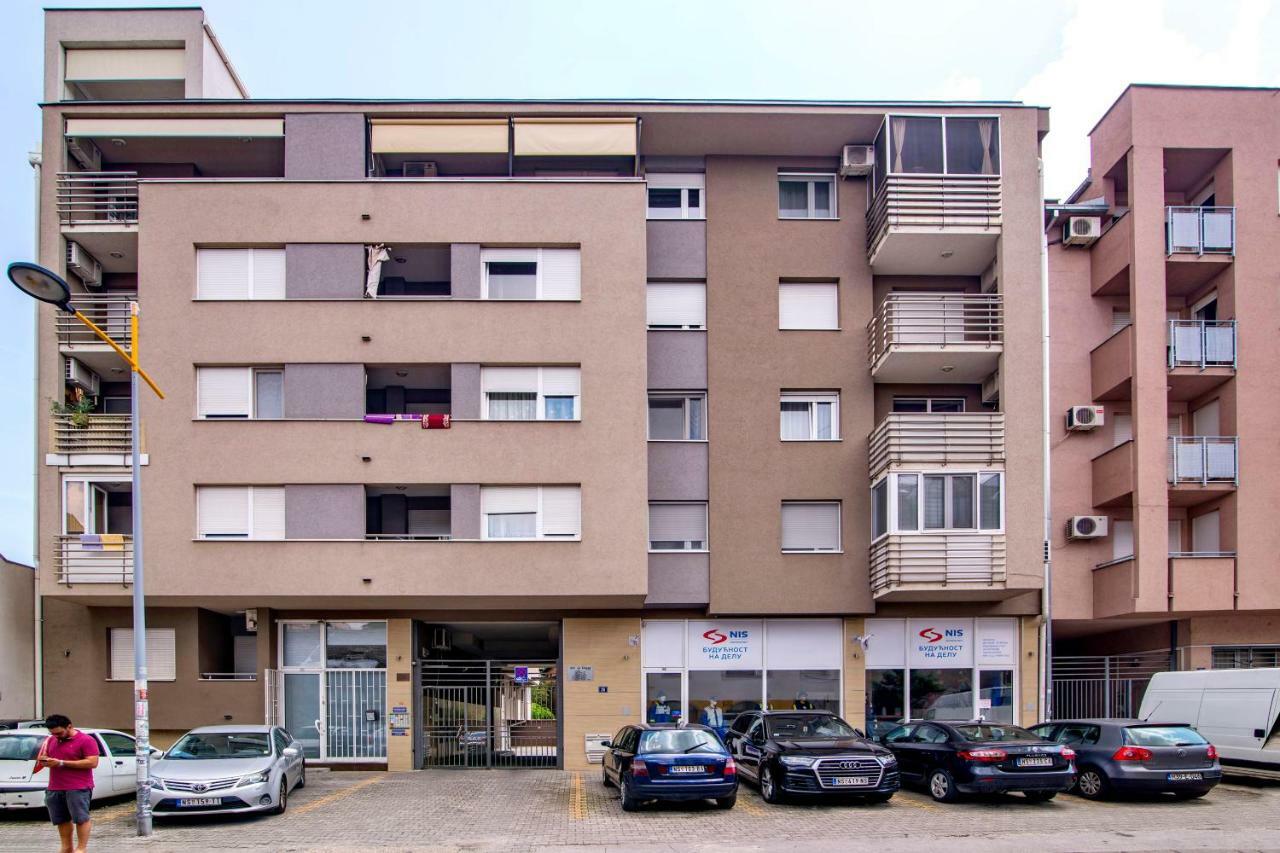 Grove Apartment + Free Parking Новий Сад Екстер'єр фото