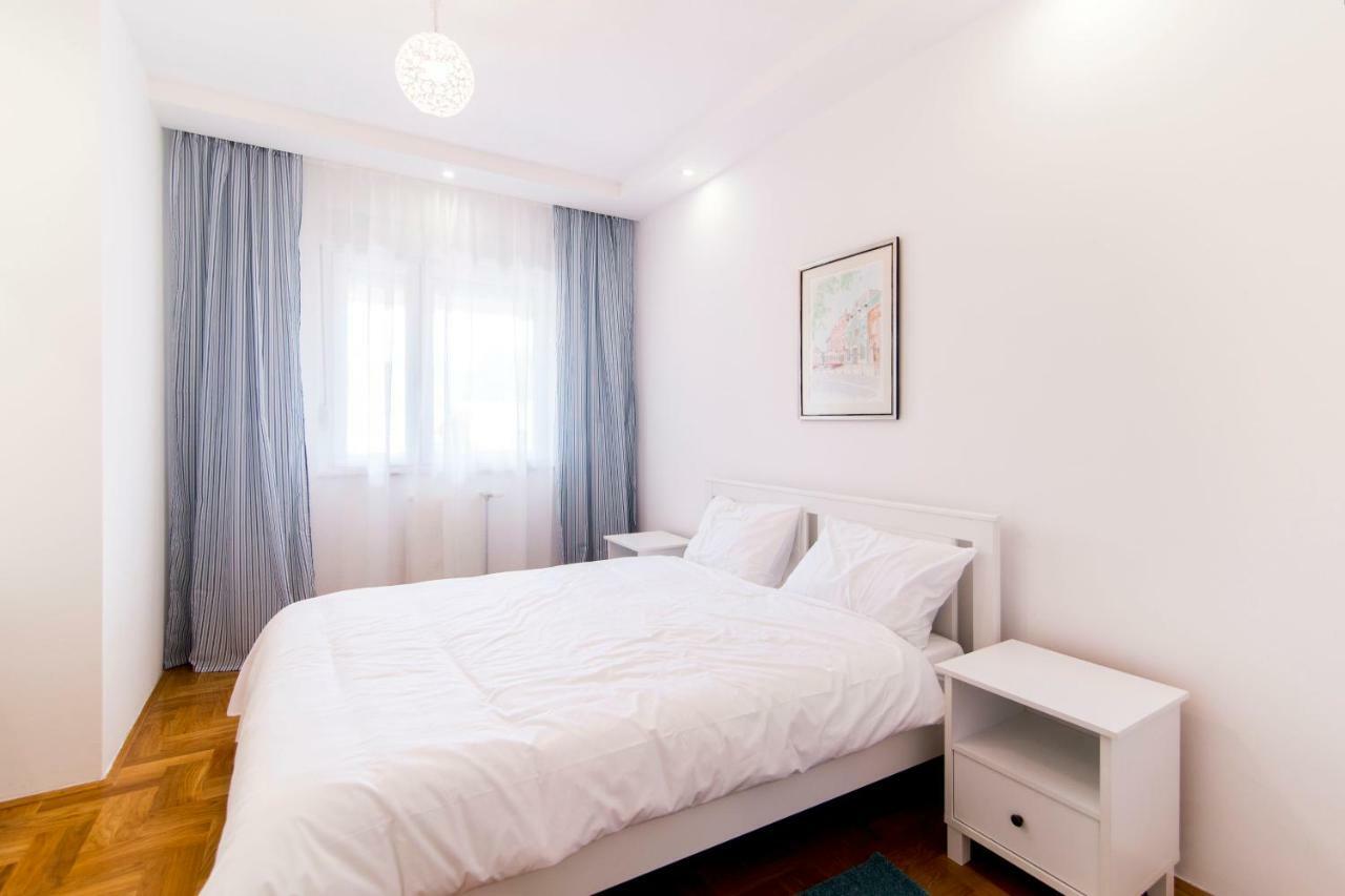 Grove Apartment + Free Parking Новий Сад Екстер'єр фото